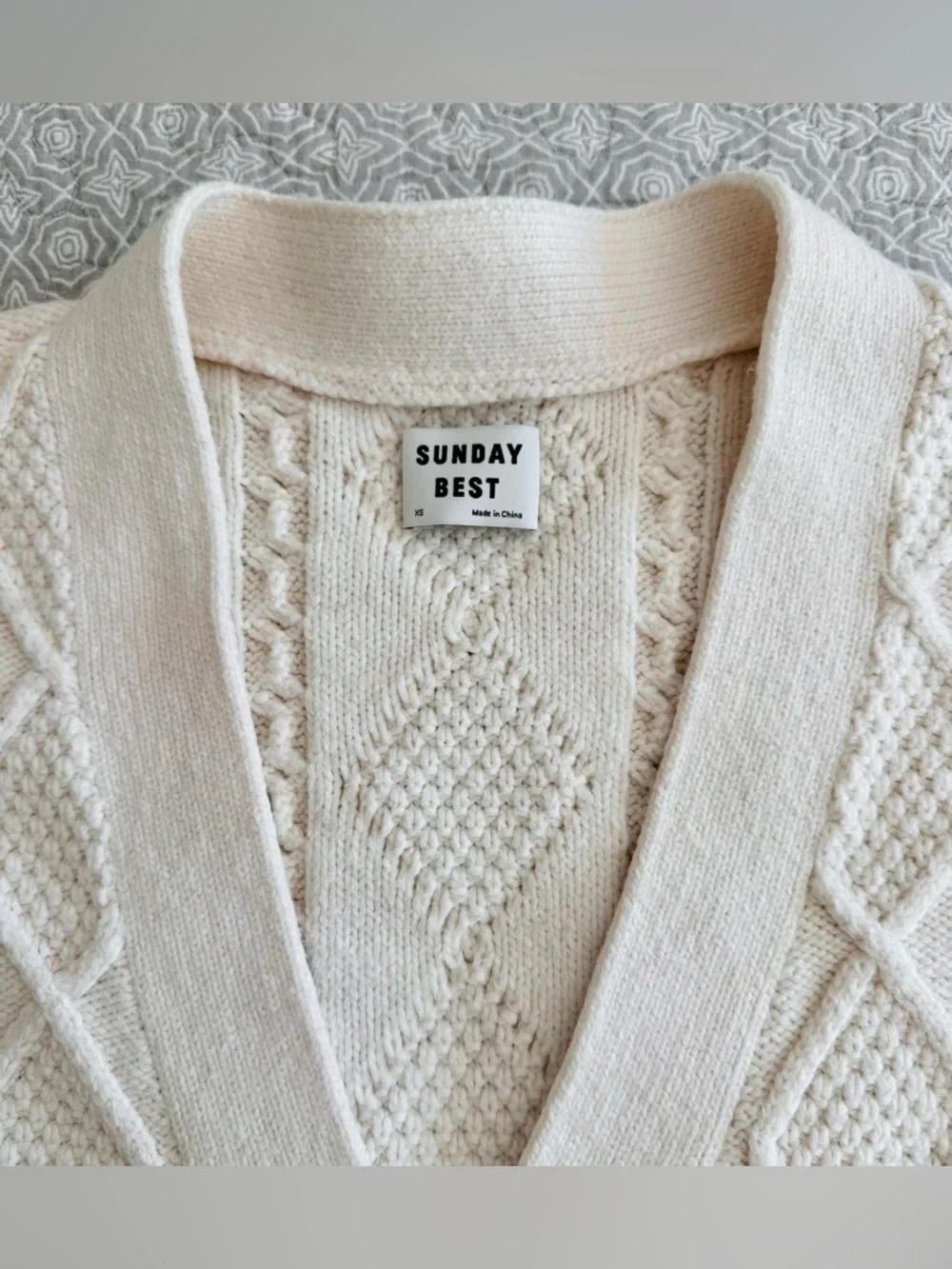 Aritzia Sunday Best Whisper White Lamora Cardigan Cable Knit Oversized Size XS - Picture 8 of 15
